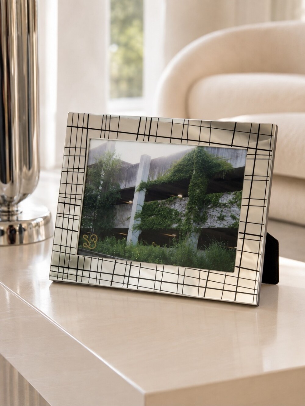 Badgley Mischka Vintage Y2K Mirrored Geometric 5x7 Photo Frame